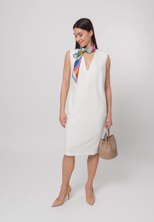 Beżowy kuferek z saszetką