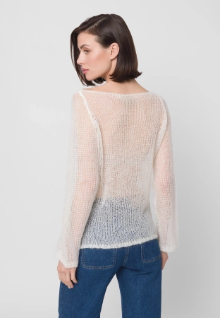 Lekki ażurowy sweter w kolorze ecru