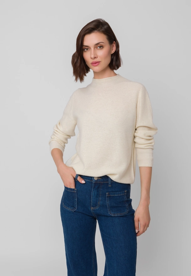 Ecru wełniany sweter z błyszczącymi drobinkami