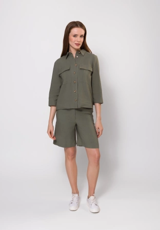 Koszula z rękawem ¾ w oliwkowym kolorze z wiskozą i lnem