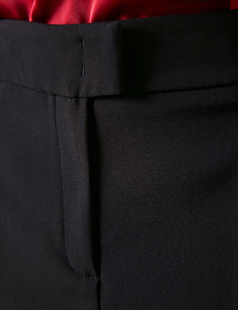 Klasyczne spodnie z kantem