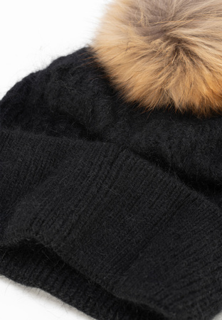 Czarna czapka smerfetka z angory