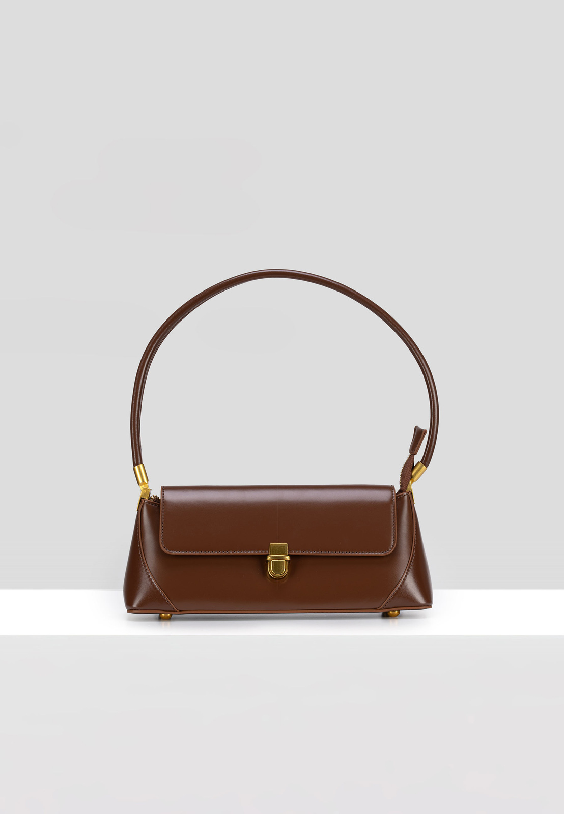 Brązowa torebka do ręki