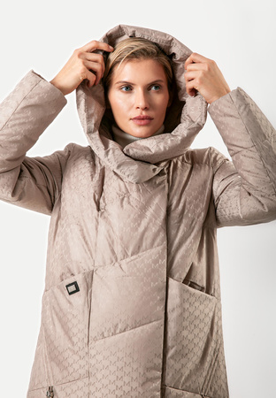 Beżowa kurtka z żakardowej tkaniny