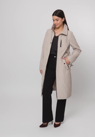 Pikowany płaszcz w kolorze beżowym
