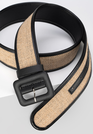 Rattanowy pasek wykończony czarną skórą