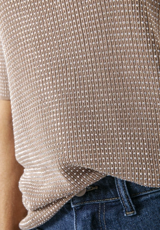 Beżowa bluzka z wiskozy z dżetami