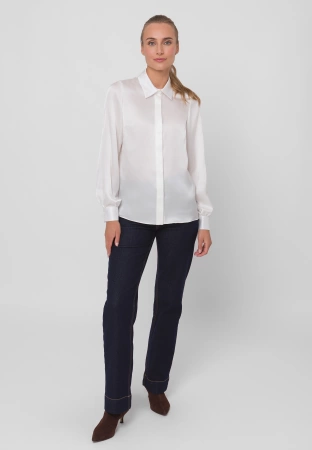 Biała jedwabna koszula