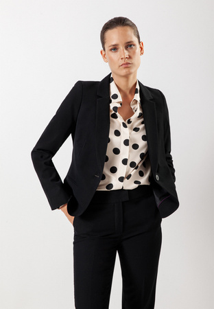 Taliowany czarny żakiet