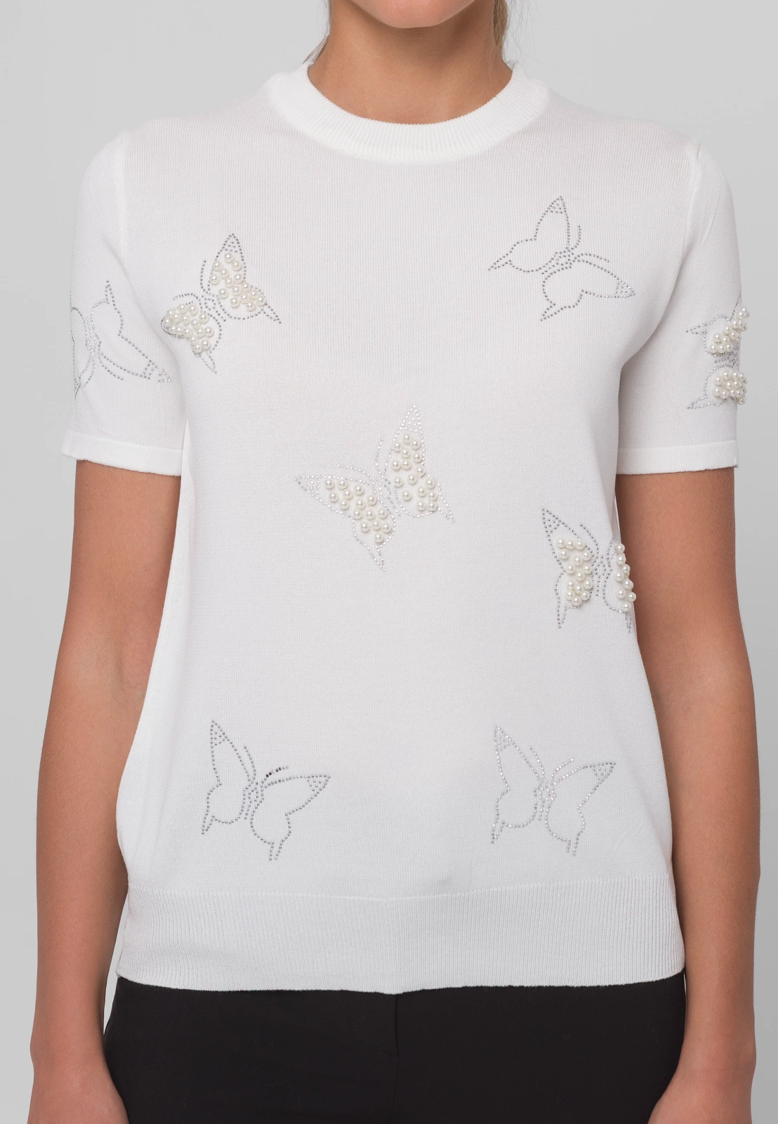 Ecru dzianinowa bluzka z motywem motyli