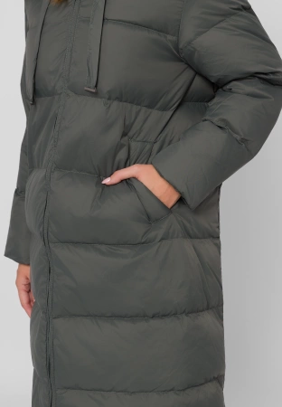 Puchowa kurtka w kolorze khaki z naturalnym wypełnieniem