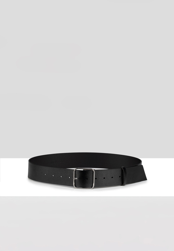 Skórzany szeroki pasek w czarnym kolorze