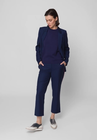 Proste spodnie z ozdobną wypustką