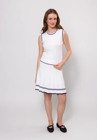 Ażurowa spódnica z plisowaniem w kolorze ecru