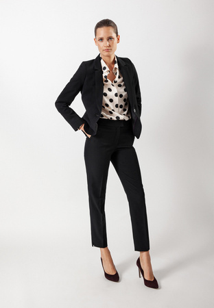 Klasyczne spodnie w czarnym kolorze