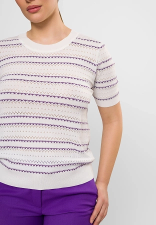 Dzianinowa bluzka w fioletowe paski