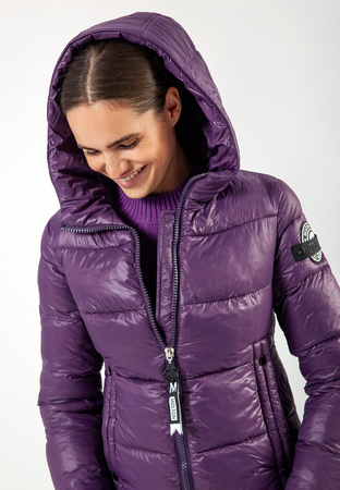 Fioletowa długa kurtka z kapturem