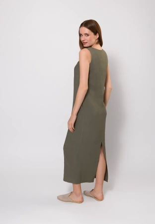 Sukienka w oliwkowym kolorze z wiskoza i lnem