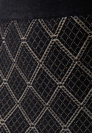 Czarna dzianinowa spódnica ze złotą nitką