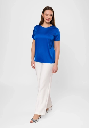 Szafirowa satynowa bluzka z krótkim rękawem