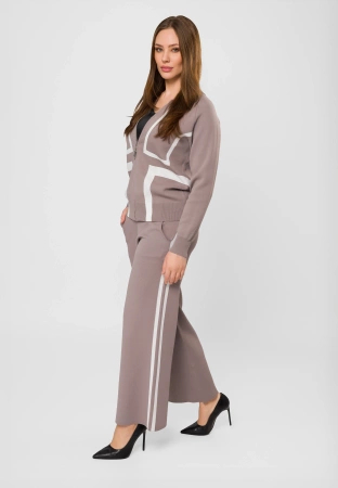 Dzianinowe spodnie z białym lampasem