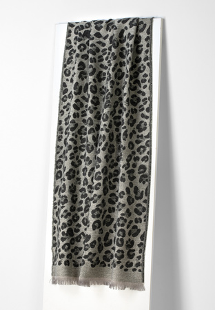 Ciepły, szary szal w zwierzęcy wzór