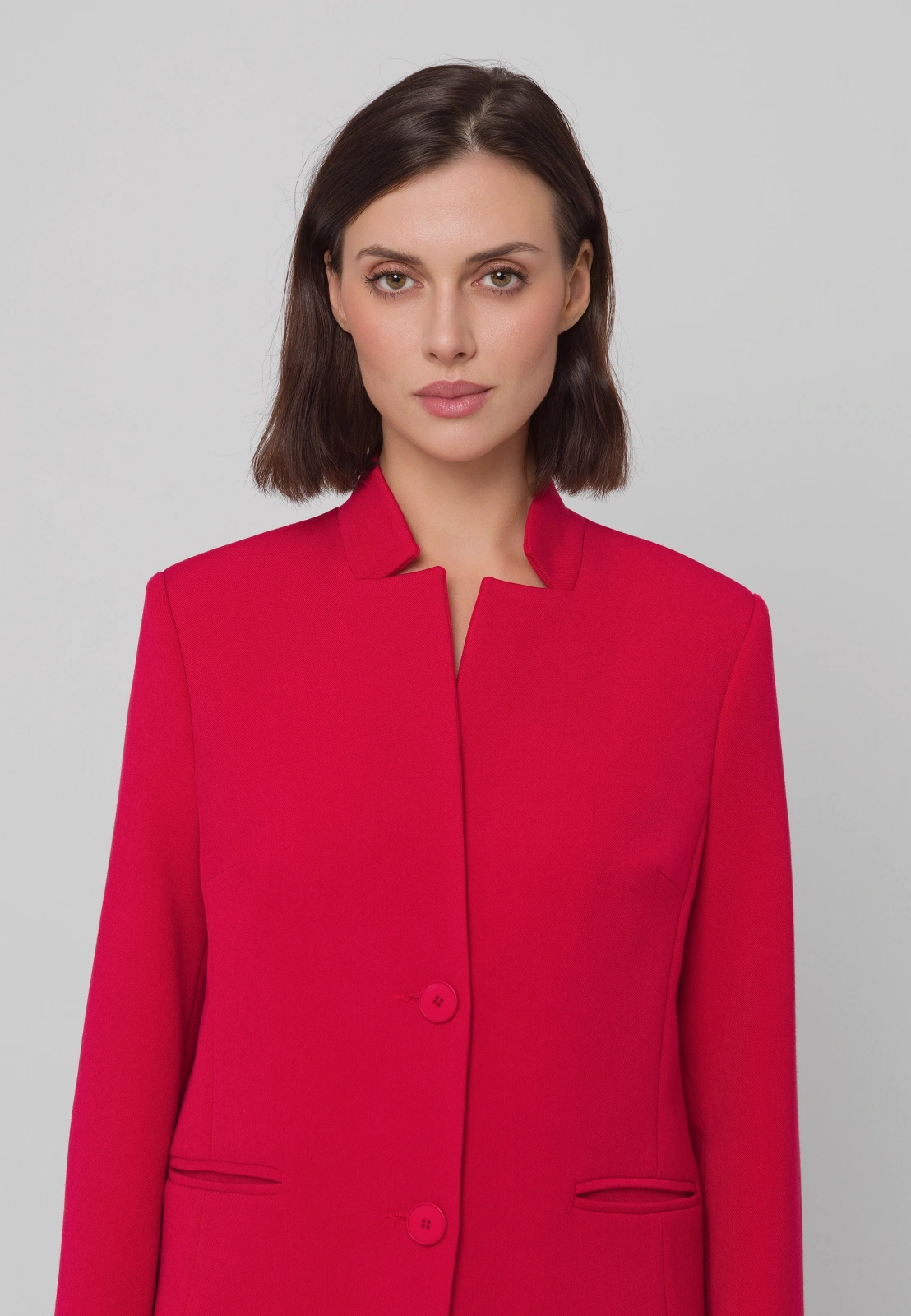 Krótki czerwony płaszcz z wiskozą