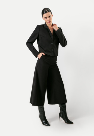 Czarne spodnie z szeroką nogawką