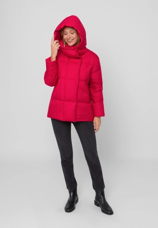 Czerwona pikowana kurtka z kapturem