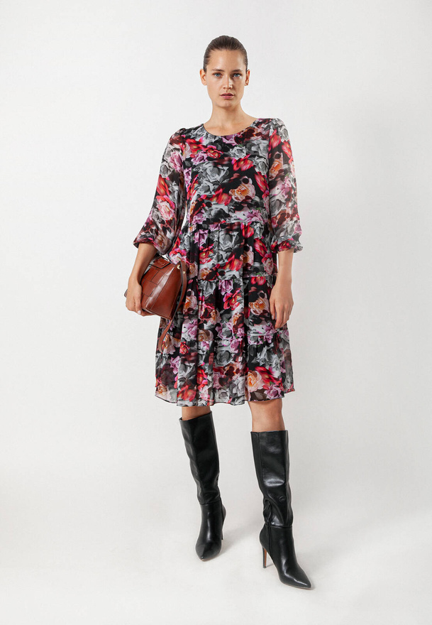 Sukienka w róże 100% wiskoza