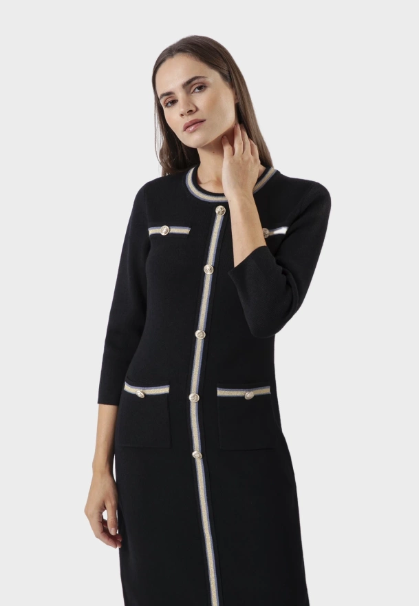 Czarna dzianinowa sukienka z kieszeniami