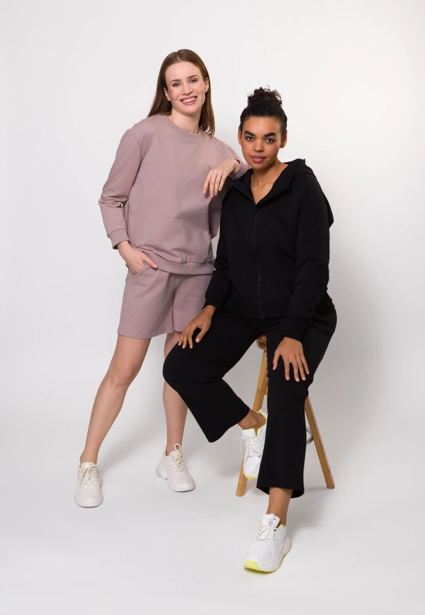 Czarna bawełniana bluza na suwak