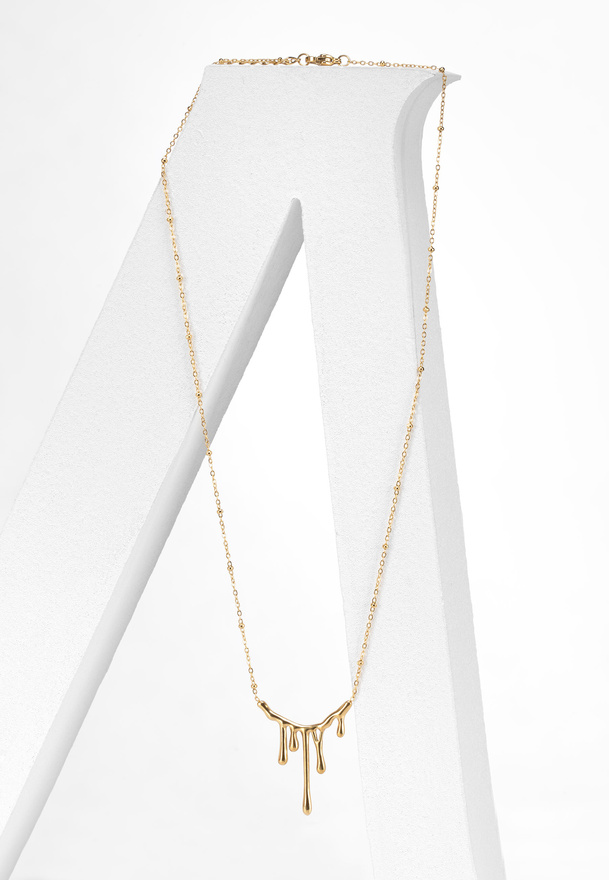 Naszyjnik z oryginalną zawieszką