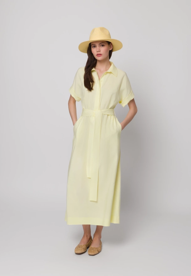 Długa sukienka z wiskozy i lnu wiązana w pasie