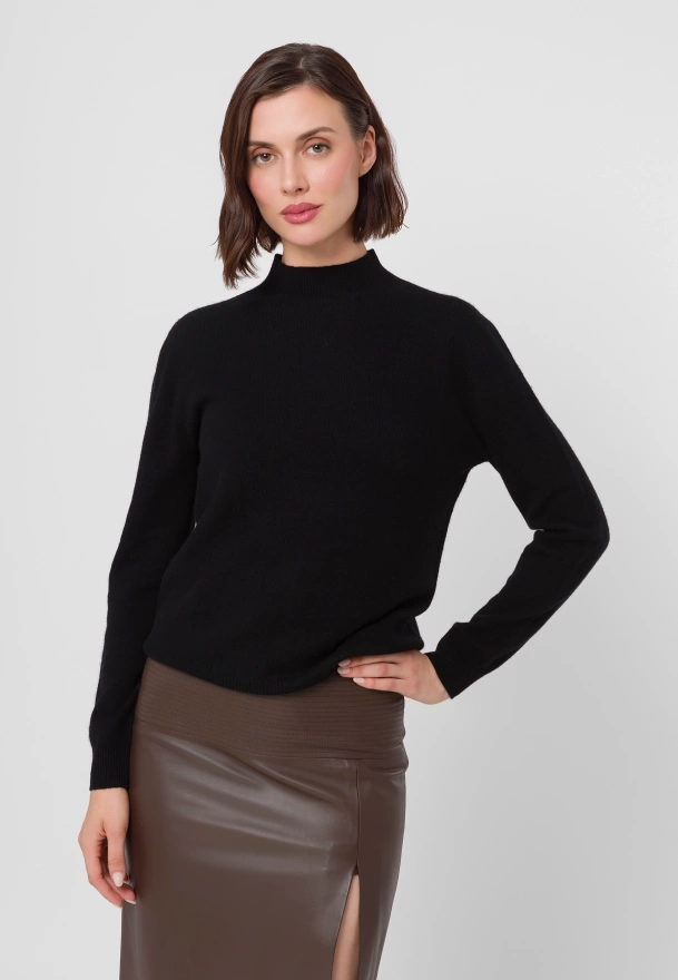 Czarny półgolf 100% wełna