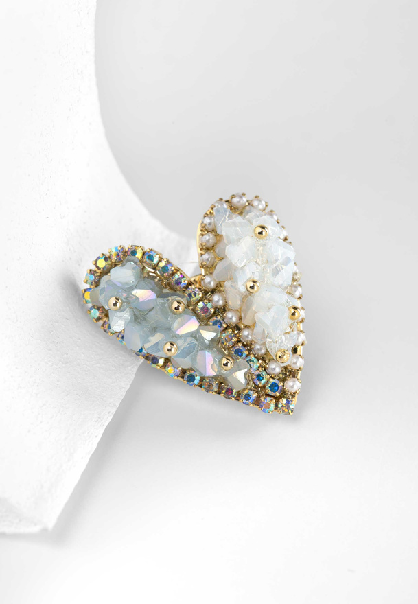 Broszka w kształcie serca