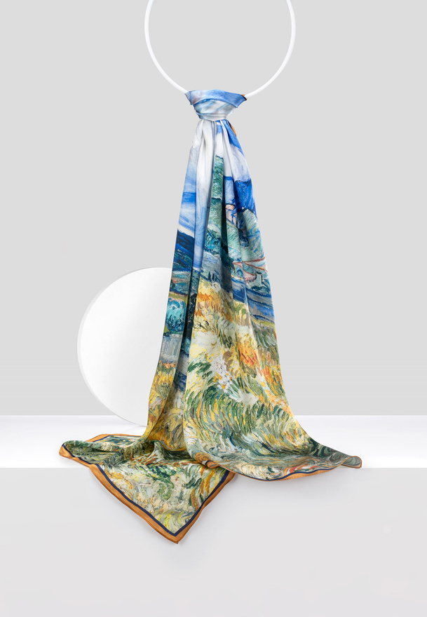 Jedwabny szal z motywem krajobrazu