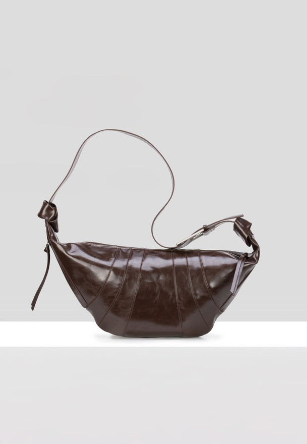 Brązowa torebka nerka z miękkiej skóry