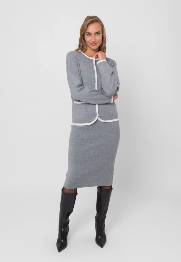 Szara dzianinowa spódnica