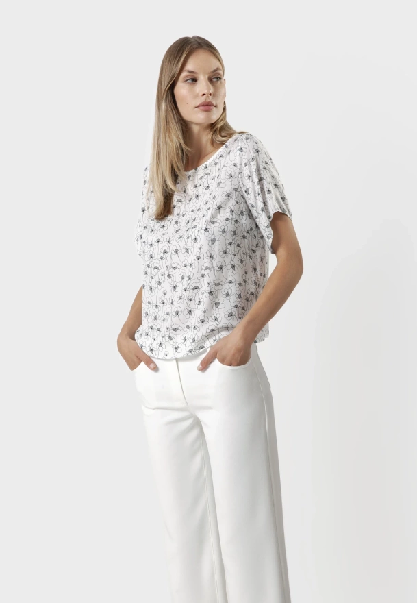 Biała wiskozowa bluzka w kwiaty