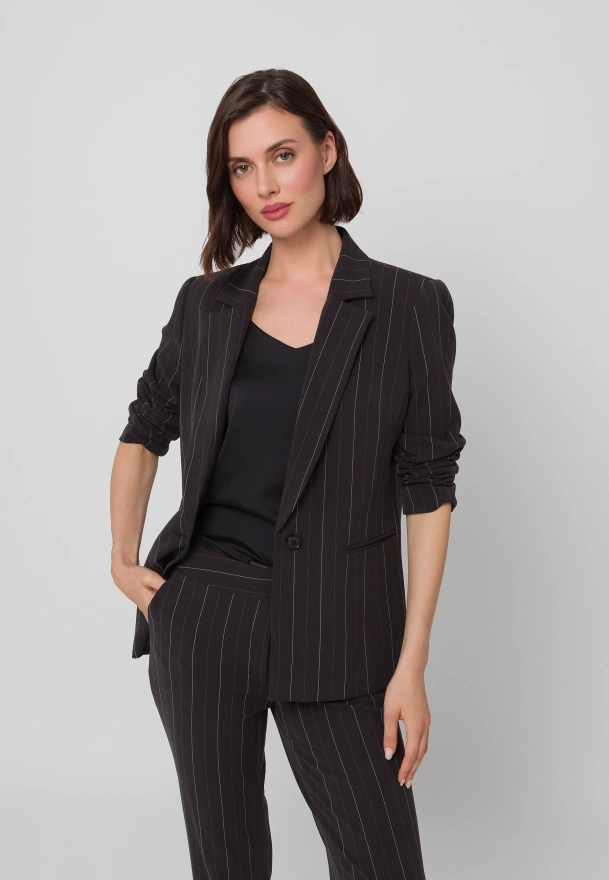 Klasyczny żakiet w prążek