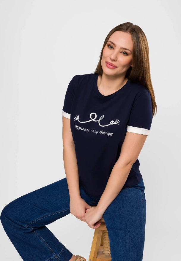 Granatowy t-shirt z marynarskim wzorem 