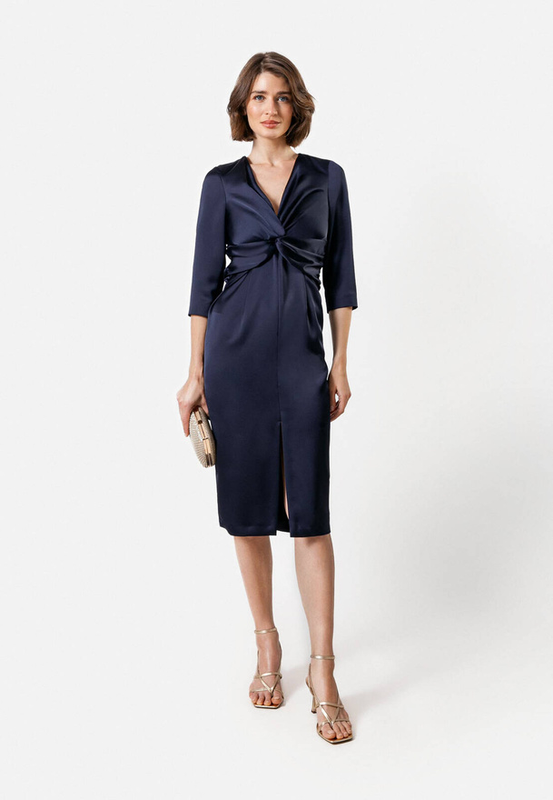 Granatowa sukienka z satyny z fantazyjnym drapowaniem