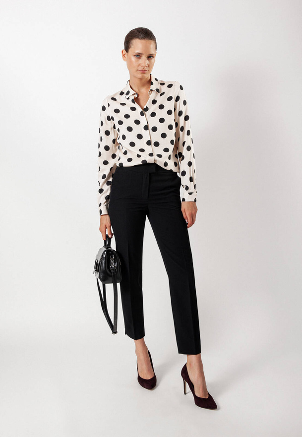 Klasyczne spodnie w czarnym kolorze