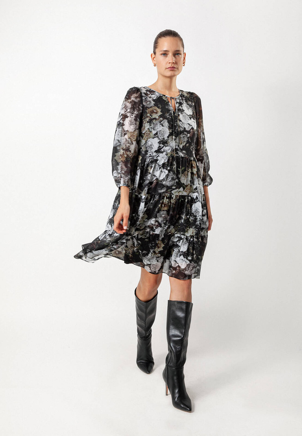 Zwiewna sukienka z wiskozy w kwiatowy print