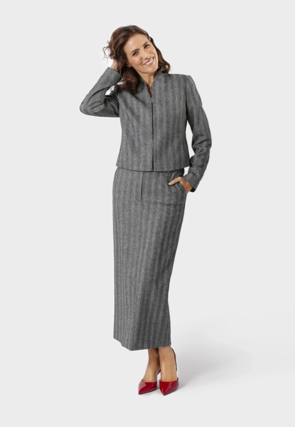 Krótki żakiet w jodełkę z domieszką wełny 