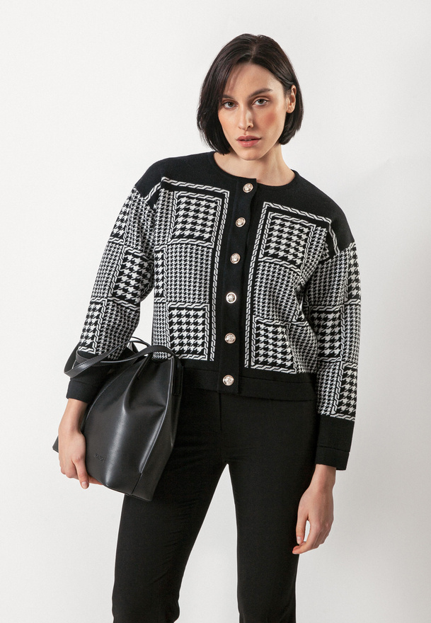 Czarny kardigan w nieregularną pepitkę