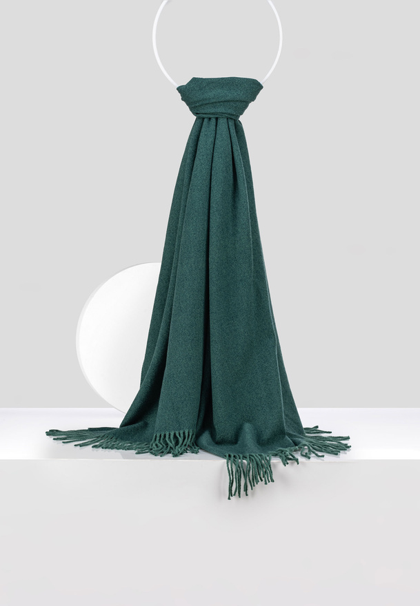 Ciepły zielony szal z wiskozą