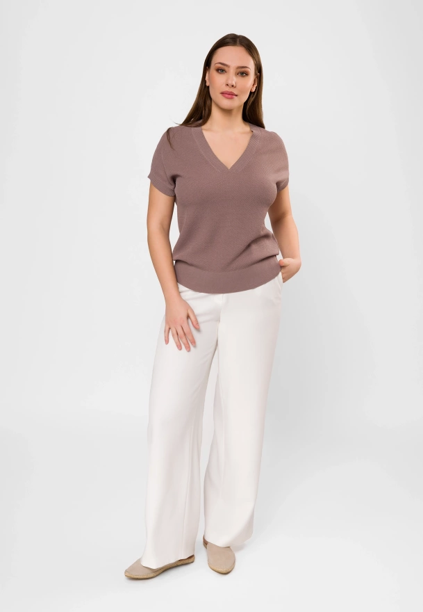 Beżowa dzianinowa bluzka w serek