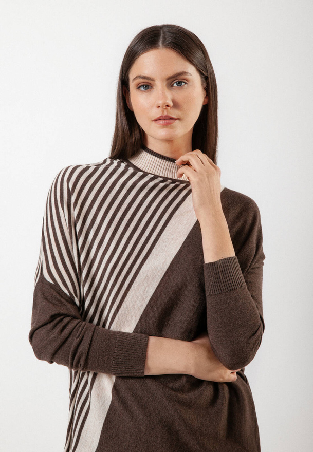 Asymetryczna tunika w brązowe paski